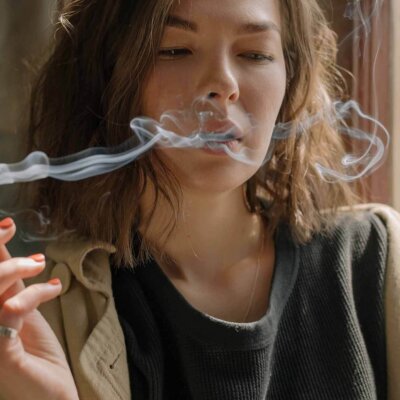 Se sevrer du THC à l&rsquo;aide du CBD  