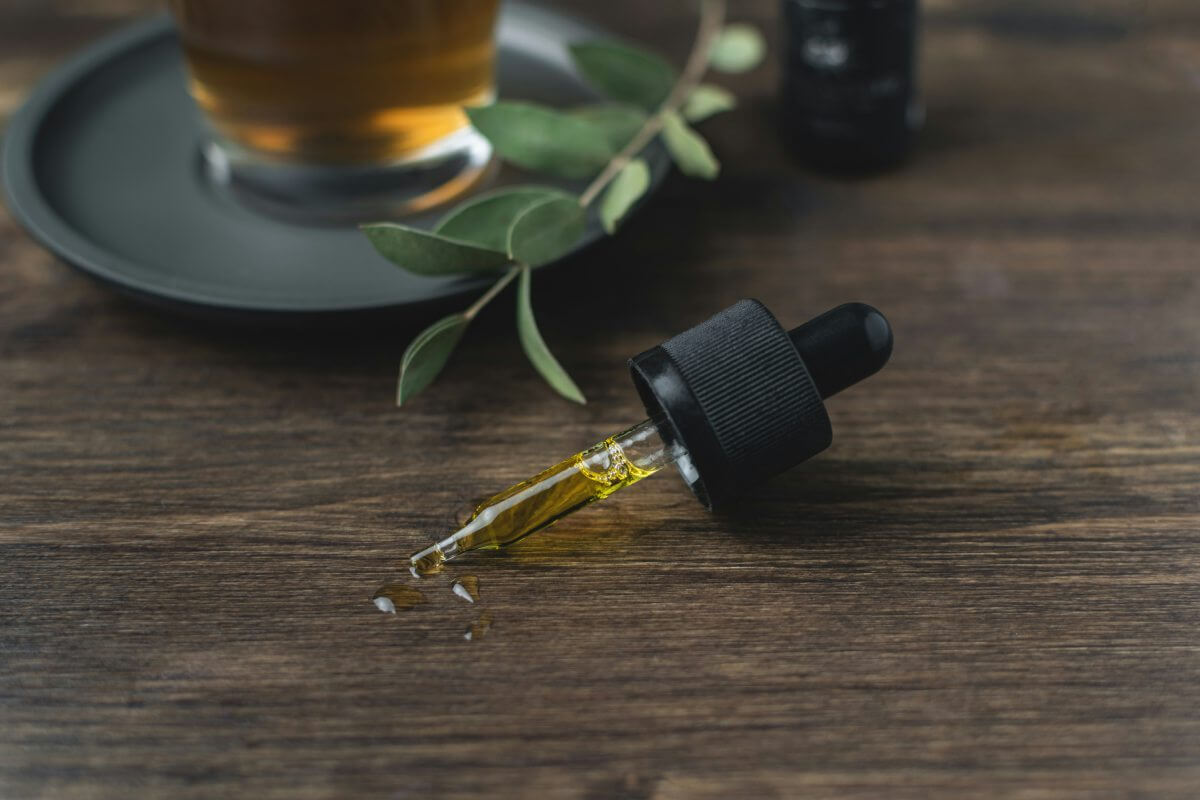 Consommation CBD yeux rouge