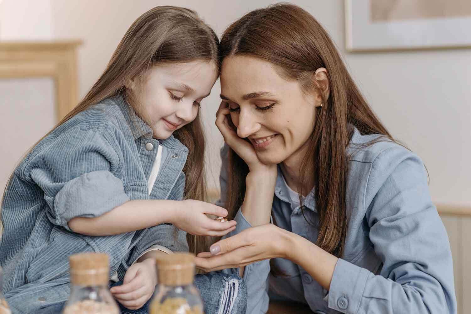 You are currently viewing CBD enfant : à partir de quel âge peut-on prendre du CBD ?  